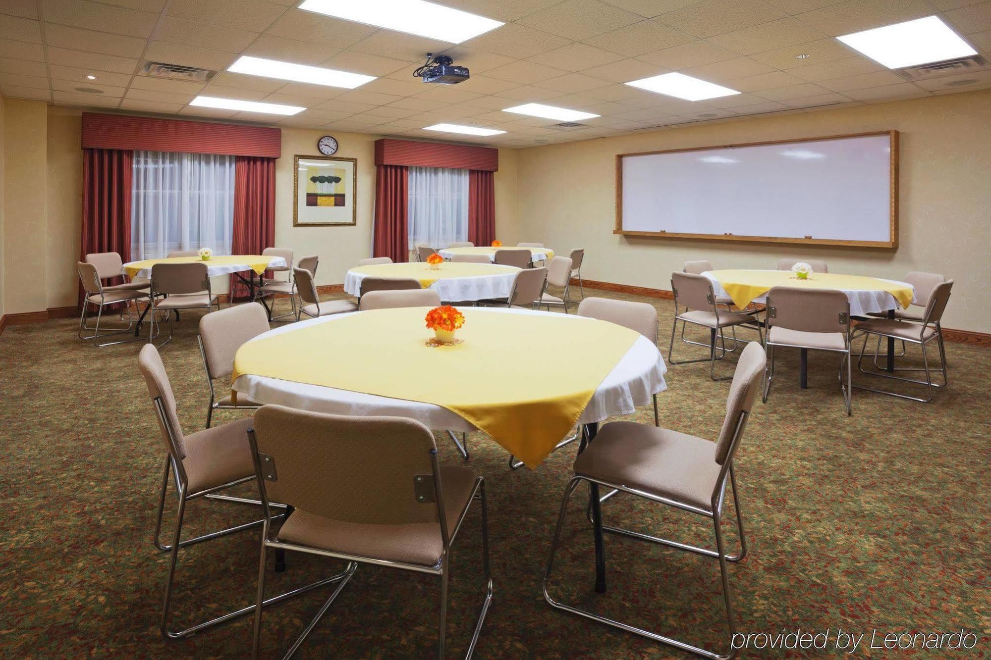 Country Inn & Suites By Radisson, Ithaca, Ny Negocio foto